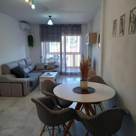 Golf Apartment *
